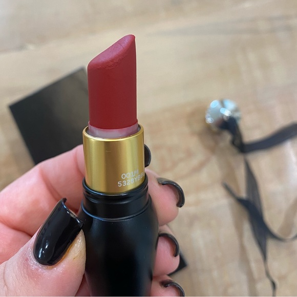 Christian Louboutin Bullet Lipstick 001M velvet red matte lip with box - Picture 11 of 11